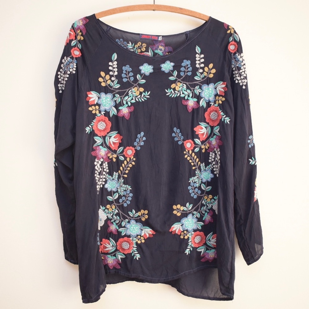 EUC Johnny Was Kikimu Embroidered
Georgette Blouse. Size Petite Large